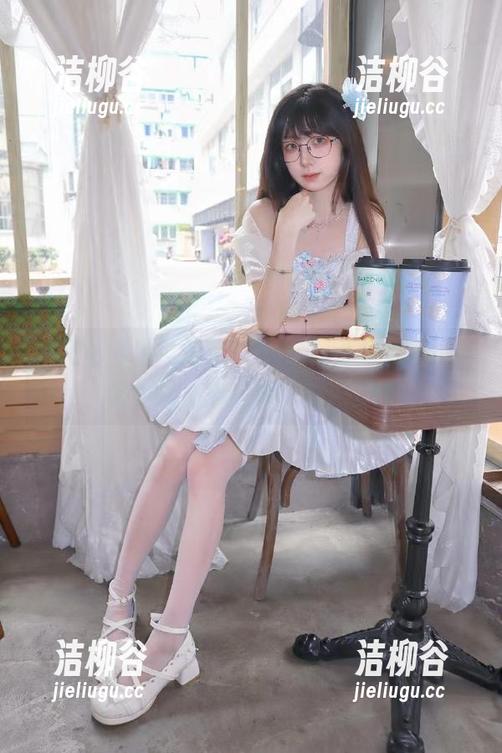 精致生活从此开始，Bomi(普美)兔女郎的美图合集不容错过！.txt