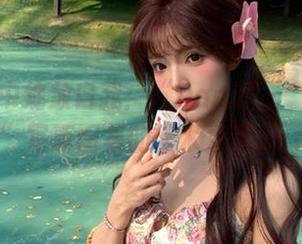 在瑜伽中绽放自我：“Dami(퀸다미)瑜伽”写真图集的艺术之美.txt