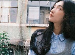 Feilin嗲囡囡 - Egg_尤妮丝泳装美图展示：绝美身影让你无法抗拒，快来下载吧！.txt