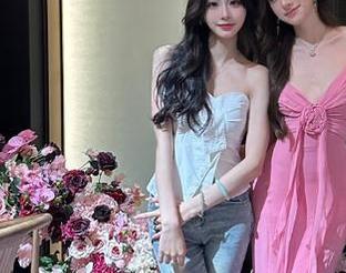 Feilin嗲囡囡 - 欣欣Rubybaby的花嫁图集：分享精美婚纱的瞬间与情感.txt