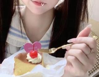 Feilin嗲囡囡 - 火速查看萌琪琪Irene红裙写真图包，感受她淋漓尽致的风格与气质，绝不容错过！.txt