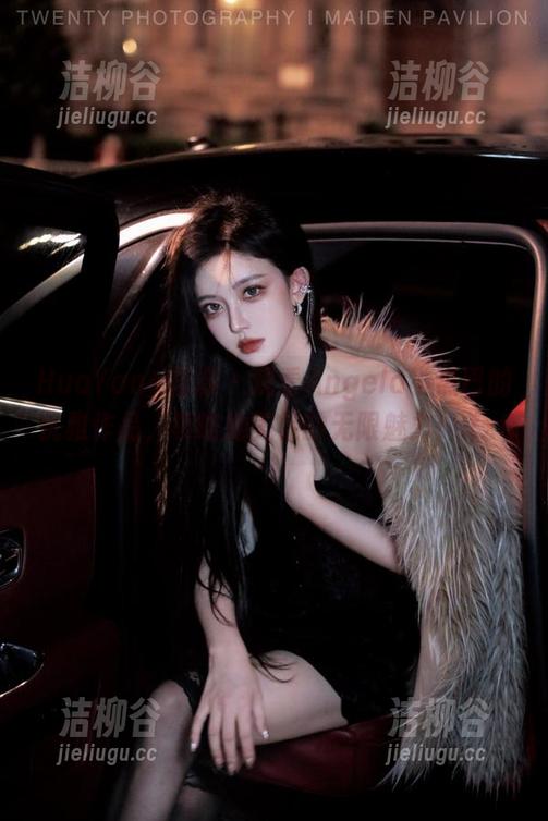 HuaYang花漾 - 观看Angela小热巴的优雅作品，领略她美足的无限魅力！.txt