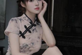 HuaYang花漾 - 尤妮丝Egg花嫁：每周作品更新，带你看花嫁的甜蜜与调皮！.txt