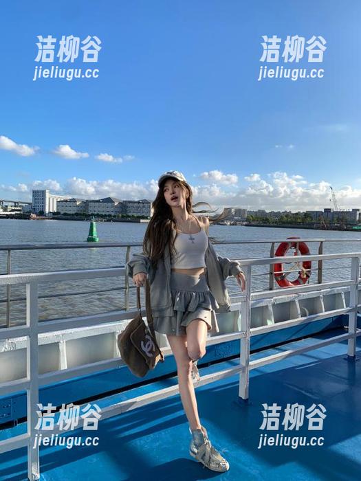 IMiss爱蜜社 - 高清Angela小热巴可爱图册，陪你一起感受那些萌萌哒的温暖瞬间！.txt