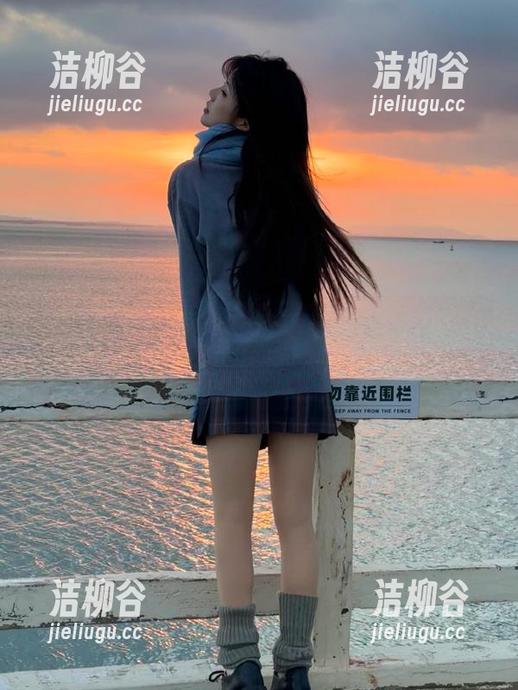 IMiss爱蜜社 - Luvian妹妹的无圣光艺术之旅，细腻原图尽显绝美风采！.txt