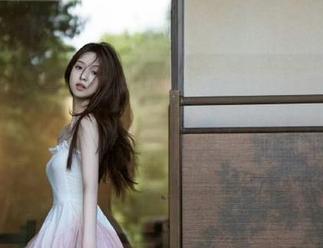 IMiss爱蜜社 - 妤薇Vivian倾情演绎肉丝写真，照片中的每一帧都诉说着独特的故事.txt