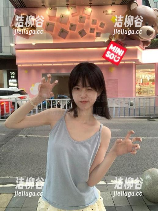 K酱黑丝兔女郎写真作品更新，新一轮视觉冲击让你心跳加速！.txt