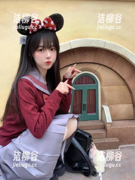 MFStar模范学院 - 无圣光原图特写：糯美子Mini睡衣写真中的细腻与魅力.txt