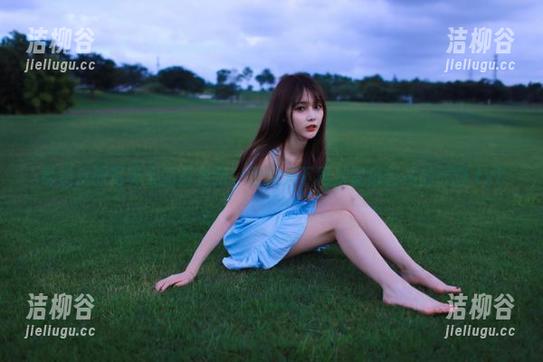 慕丝女郎写真集新鲜更新，君临天下再次登陆艺术的巅峰.txt