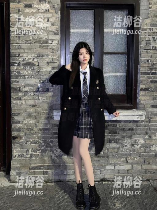 MyGirl美媛馆-媛媛酱 MyGirl美媛馆 - 媛媛酱的定制写真,身穿旗袍的瞬间让美丽与可爱兼得,快来看看吧!.txt