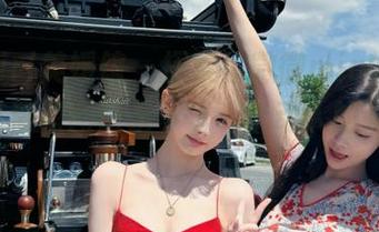 MyGirl美媛馆 - 探索徐微微mia的办公室：高清原图记录下每一个动人的瞬间.txt