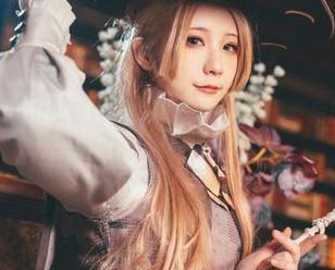 一起在线看Quan冉有点饿的高清写真，笑声背后的秘密让你大开眼界！.txt