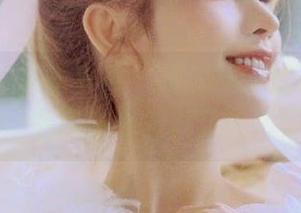TouTiao头条女神 - 在杨漫妮的写真作品集中，发现她不为人知的秘密.txt