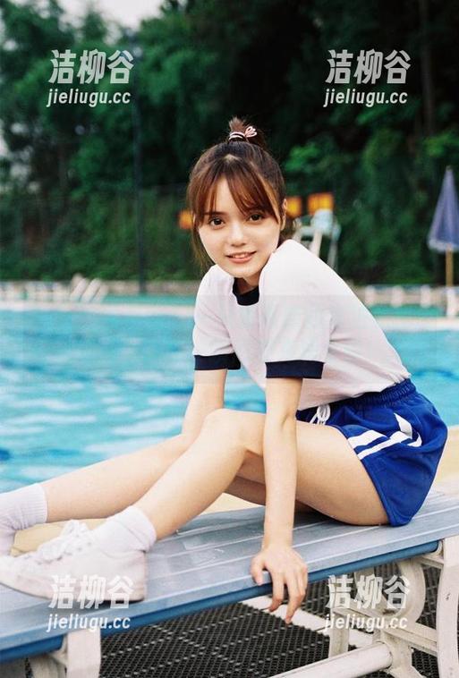 UGirls尤果网 - 一只香蕉船的魔法私房连衣裙作品，让每一瞬间都充满童趣！.txt