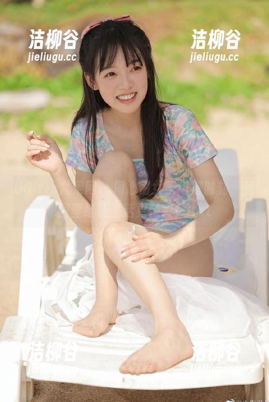 UGirls尤果网 - 周心情女王闪耀时刻，美图壁纸让生活更精彩！.txt