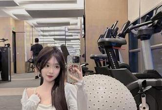 UGirls尤果网 - 徐梓伊的可爱图包即将揭晓，赶快观看这份充满魅力的作品吧！.txt