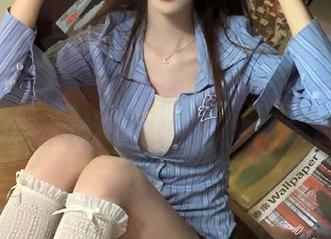 UGirls尤果网 - 田熙玥带来的JK写真图包，感受时光流转的青春气息.txt