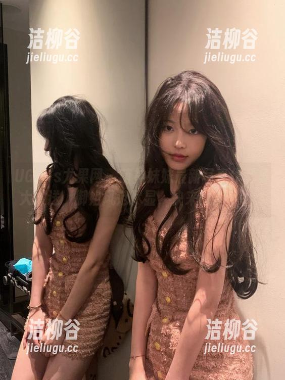 UGirls尤果网 - 萌神妹妹最新写真作品集大放送，御姐风范尽显，快来围观！.txt