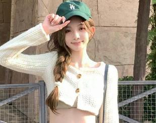 UGirls尤果网 - 快来看！颜亦汐最新白衬衫图册，简直是时尚界的白衬衫“神话”！.txt