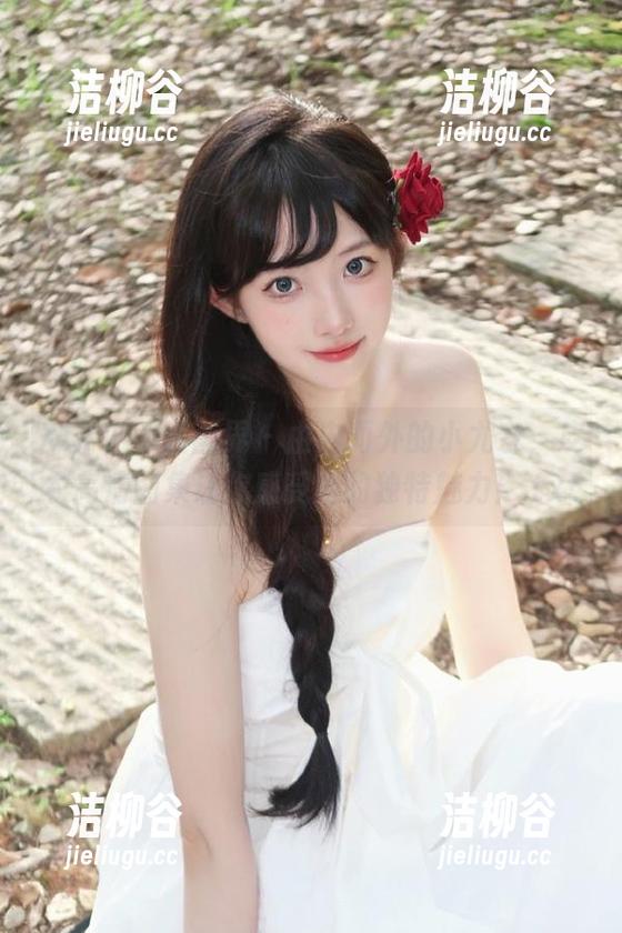 XIAOYU语画界 - 由内而外的小尤奈，皮衣高清图集让你感受她的独特魅力！.txt