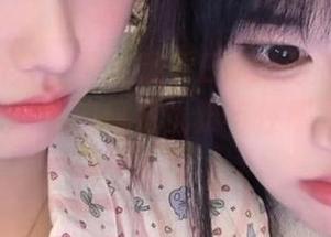 Xiuren秀人网 - 观看Elise谭晓彤美脚写真，领略她如何将优雅与性感完美结合.txt