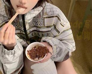 Xiuren秀人网 - LindaLinda写真合集欢快更新，剧情细腻动人，让你陶醉其中！.txt