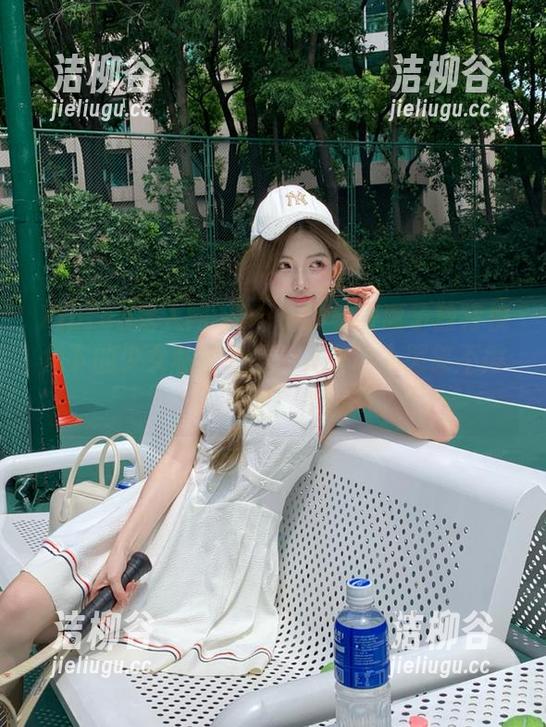 Xiuren秀人网 - Mieko林美惠子独特视角下的少女私拍套图，真是让人哭笑不得的搭配！.txt