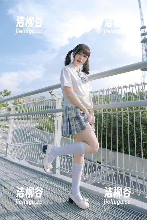 Xiuren秀人网 - 免费欣赏tina_甜仔的透明写真图片，精彩瞬间等你来发现！.txt