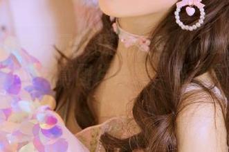 Xiuren秀人网 - 探索双笙Alina的皮衣之美：绝佳写真图片合集，感受高街时尚.txt