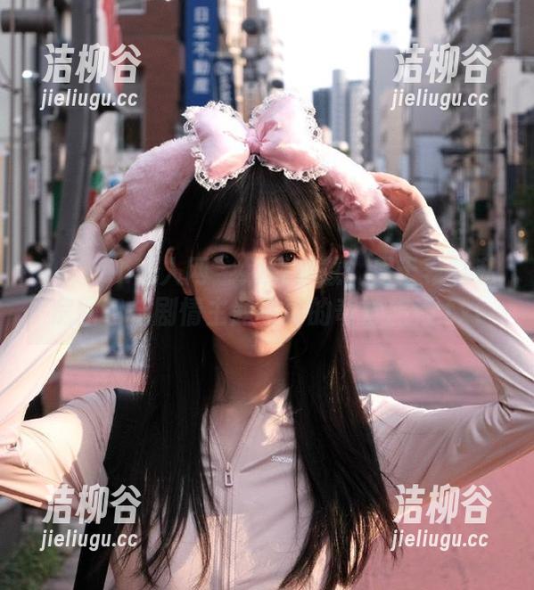 Xiuren秀人网 - 绘制梦想：周于希的私房图包与剧情主题写真的奇妙旅程.txt