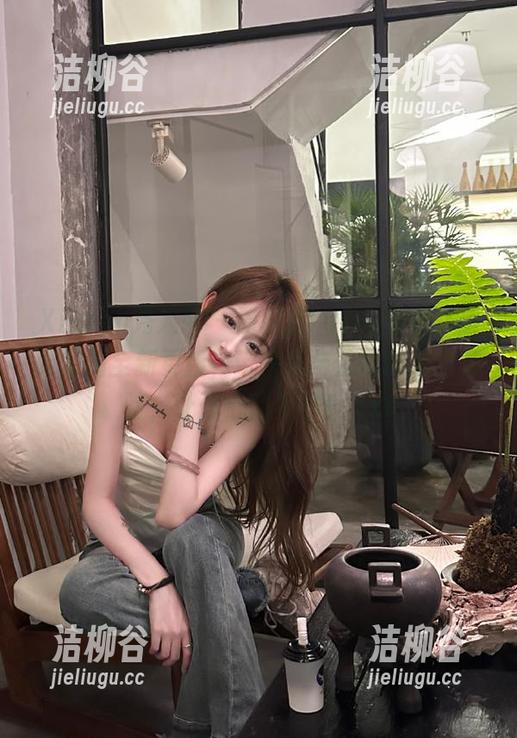 Xiuren秀人网 - 周慕汐fairy兔女郎系列套图全新更新，带来无与伦比的视觉体验，让你心动不已！.txt
