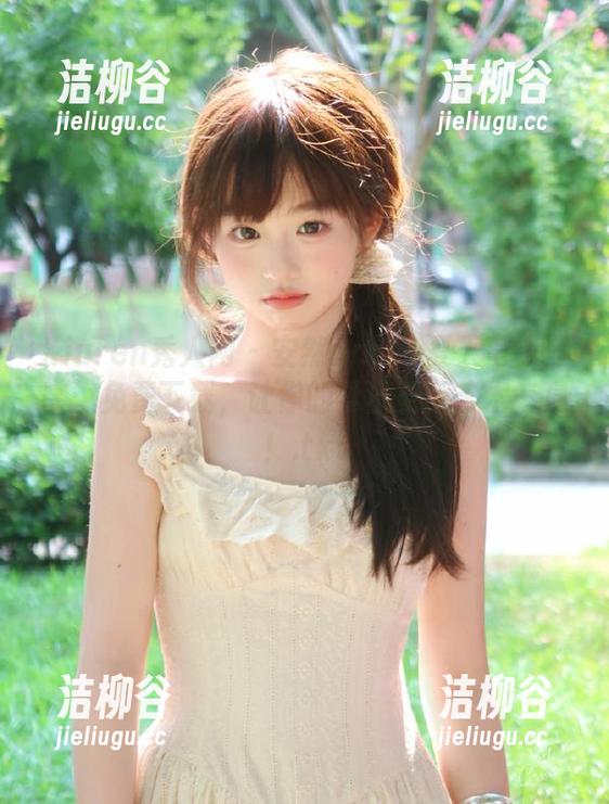 Xiuren秀人网 - 安然anran夏天写真分享：免费下载，让你的夏日更添艺术气息！.txt