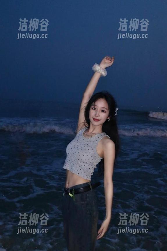 Xiuren秀人网 - 网盘分享：小蛮妖泳衣写真，解锁夏日清凉的视觉盛宴.txt