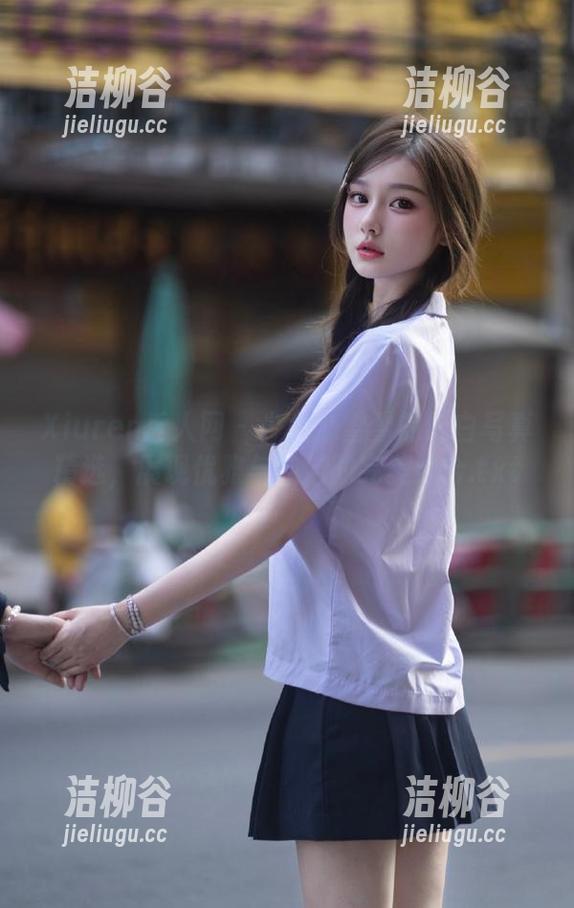 Xiuren秀人网-少女心雪雪 Xiuren秀人网 - 少女心雪雪的纯白写真精选,展现优雅与纯洁的完美结合.txt