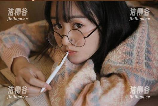 Xiuren秀人网 - 星小兔Meetu睡衣写真套图，带你领略无限可爱与青春的气息！.txt