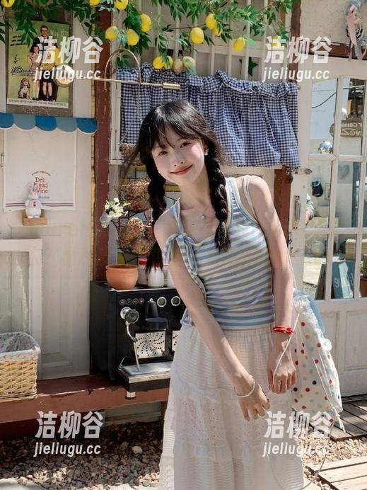 Xiuren秀人网 - 想看果果Nikki如何撩人？福利皮衣图包敞开大门欢迎你！.txt