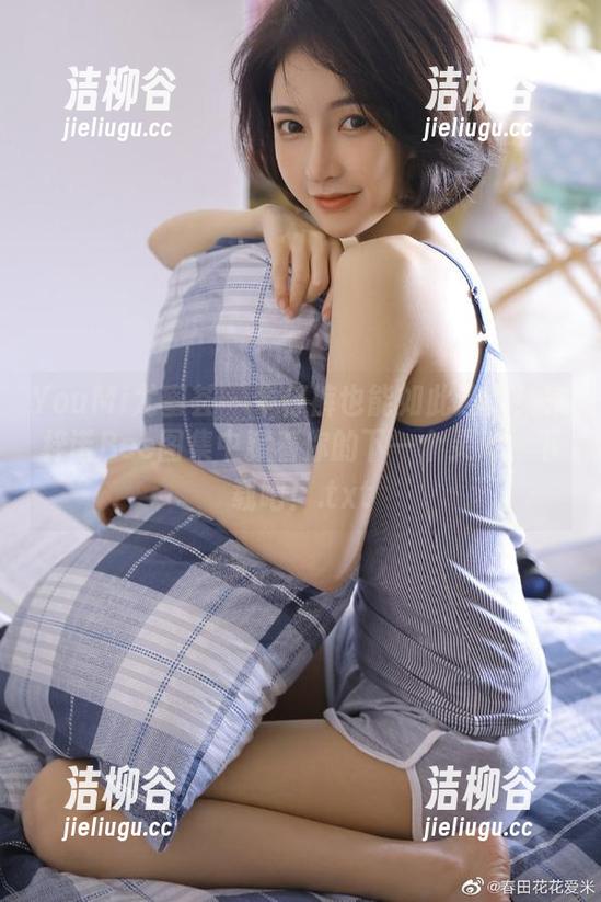 YouMi尤蜜荟 - 牛仔裤也能如此迷人！宋梓诺Bee图集中藏着你的下一个灵感，下载吧！.txt