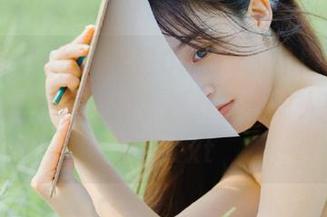 beautyleg - 走进Cindy的私房写真世界，裸足象征自由，捕捉每个动人瞬间的灵动.txt