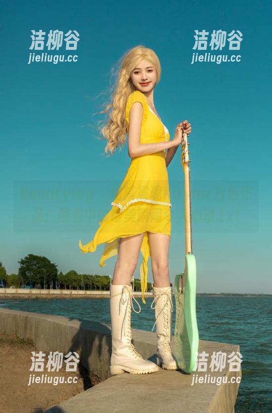 beautyleg - 细腻展现Kaylar白色作品：图包中的唯美瞬间令人心动.txt