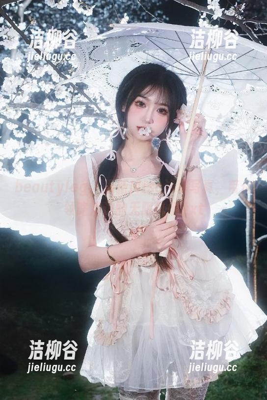 beautyleg - 最新Miso泳装写真，带你领略海边的无限风情.txt