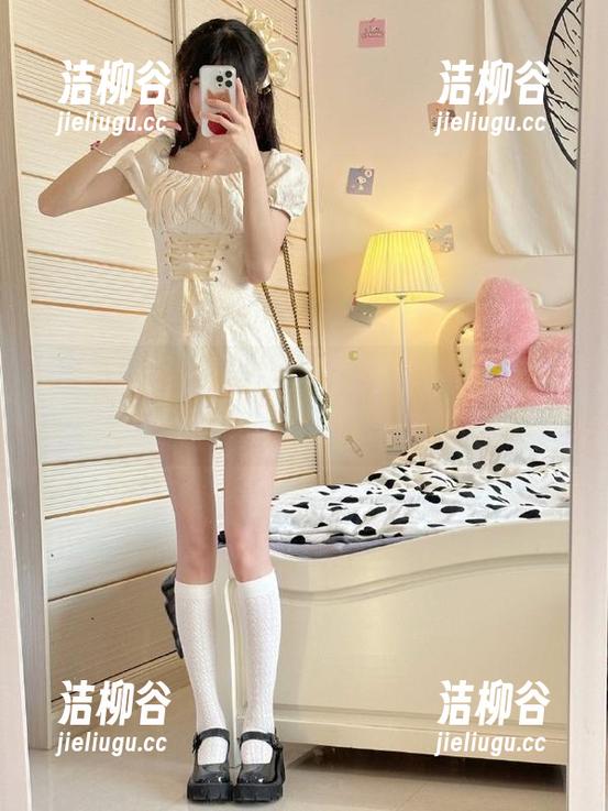 beautyleg - 视听盛宴：Momo学妹的高清写真图集，传递青春的微笑.txt