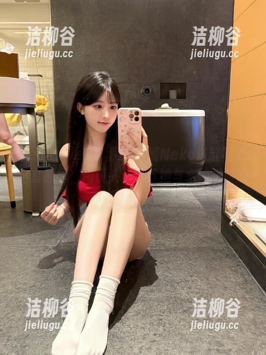 beautyleg - 深入了解Neko浴缸写真全套原图，用镜头记录下她与水的美丽故事。.txt