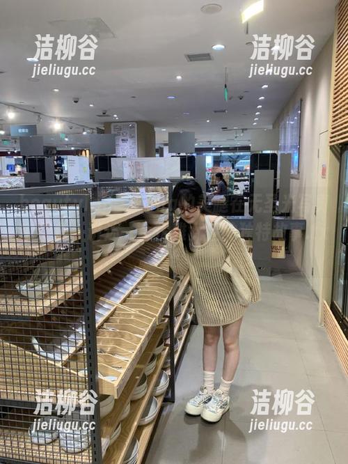 beautyleg - Ning的美腿在无圣光写真中绽放，讲述一个优雅女性的独特故事.txt