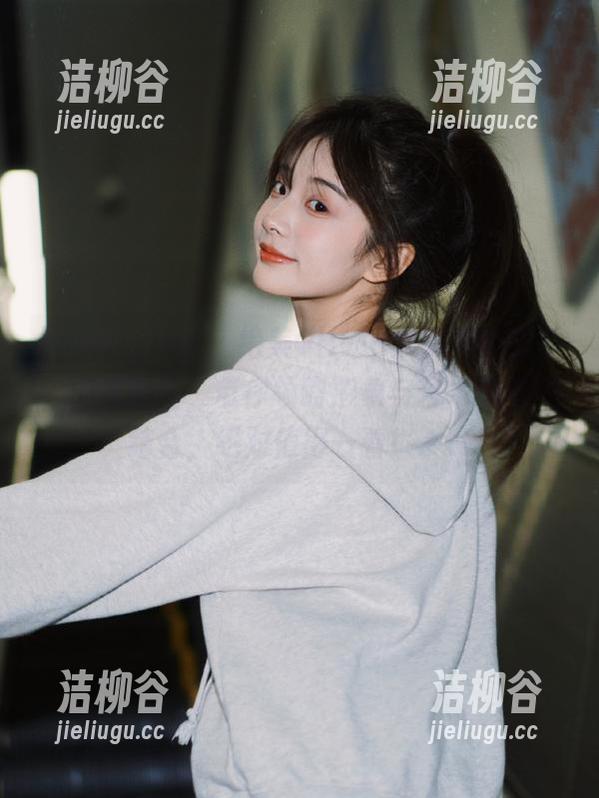 beautyleg - 绝美Olivia天使写真更新，闪耀而至，带你领略形象与艺术的完美结合，绝对值得一看！.txt