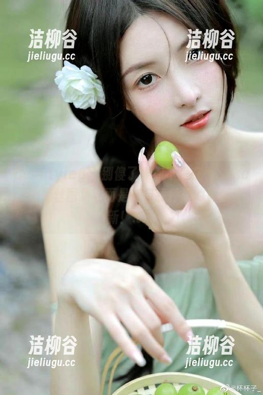 beautyleg - 别傻了！你不是在看Susan的蕾丝图集，而是在自我怀疑的最新更新！.txt