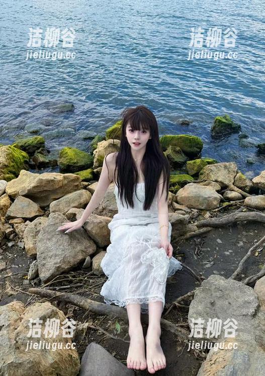 beautyleg - Yvonne的死库水旅程：精彩原图合集带你领略.txt