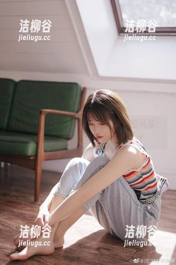 beautyleg - 领略简晓育学姐的风格：她的写真作品全集大曝光.txt