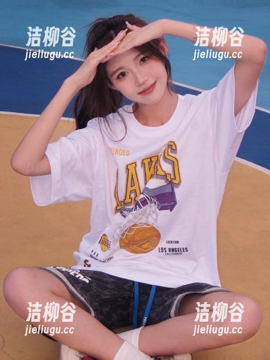 pans - roro学妹的写真在线资源大放送，记录她青春的每一个瞬间.txt