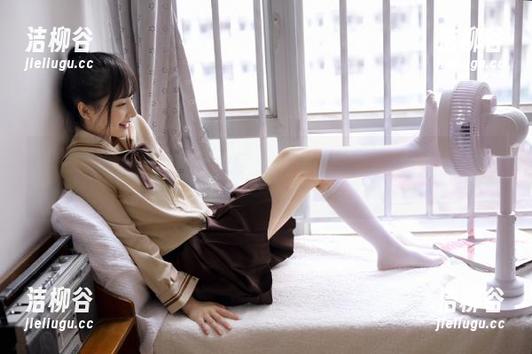 pans - 兔兔的夏天写真资源，带给你一场视觉与心灵的双重盛宴，快来感受吧.txt