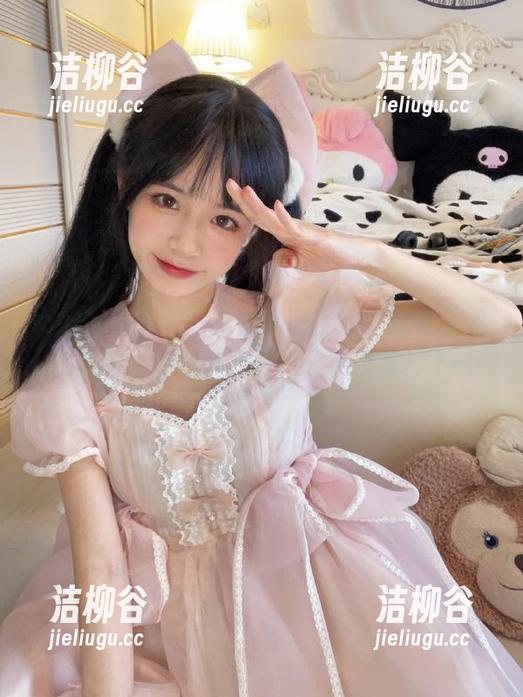 pans - 卡卡泳衣作品已上线，免费获取这些动人的写真，轻松分享快乐！.txt